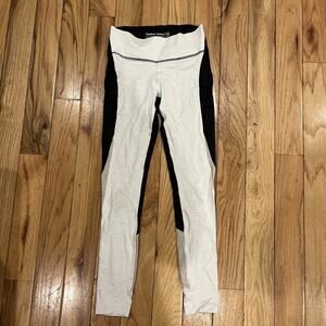 Outdoor Voices Womens Provincial Black White TechSweat 7/8 Zoom Leggings Size XS